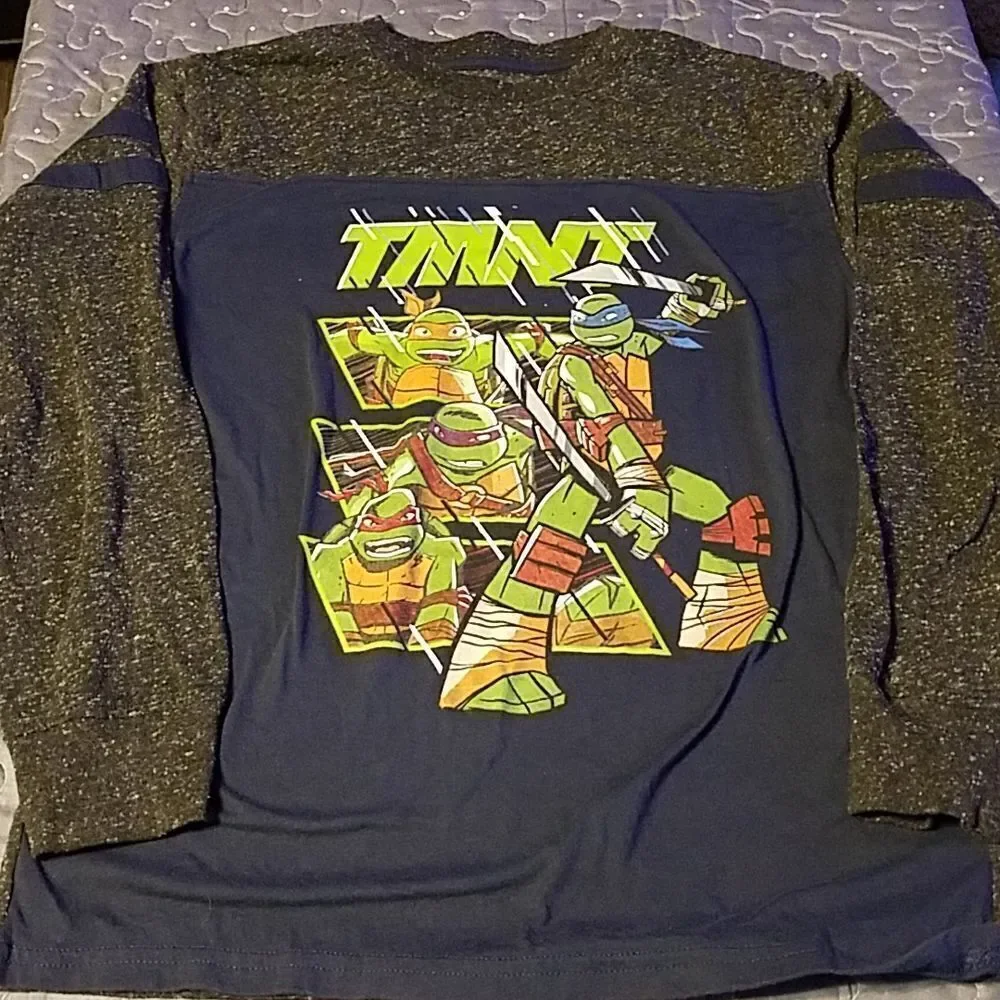 Teenage Mutant Ninja Turtle long sleeve shirt size XL 14/16
